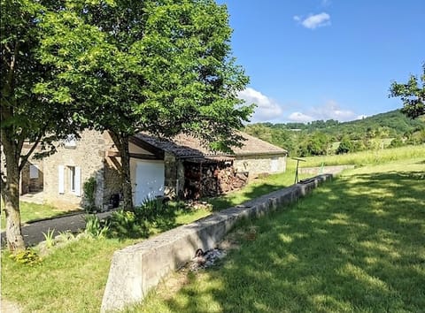 Magnificent garden with open view