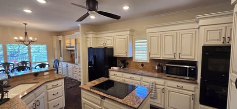 Double oven and induction cooktop