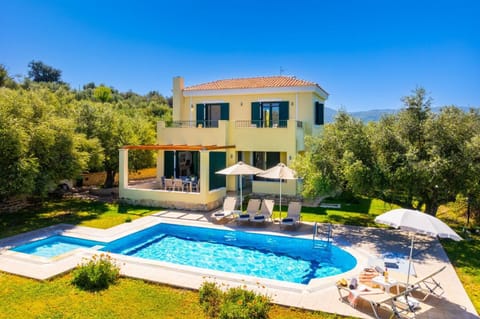 Beautiful villa with private pool and terrace with sea views