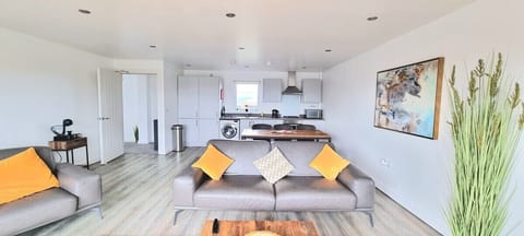 kitchen/ dining area