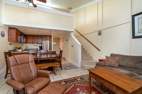 Furniture, Indoors, Living Room, Couch, House