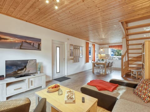 Table, Picture Frame, Furniture, Property, Couch, Wood, Chair, Interior Design, Flooring, Television