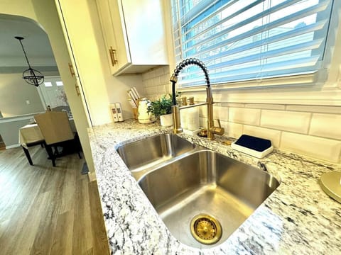 6a1fe7b2 e556 4910 b0ed 5383dec07ce3