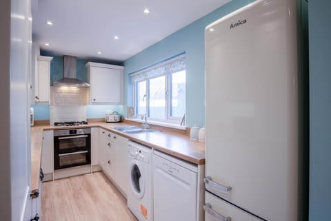Ty George - 3 Bedroom Cottage - Tenby (24278)