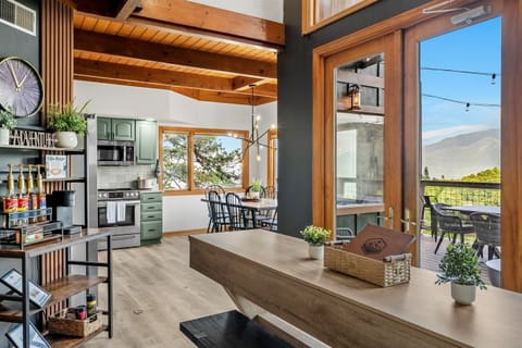 Plenty of seating for everyone, kitchen table for up to 8 with long buffet w/ seating for 6 more