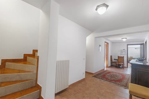 Common area (corridors, hall)