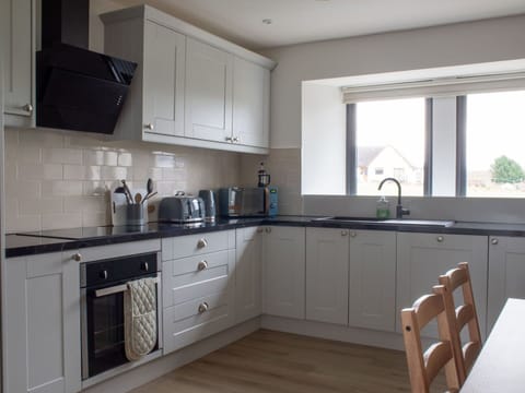 Human Settlement, Apartment, Condominium, Hotel, Swimming Pool, Resort, Resort Town