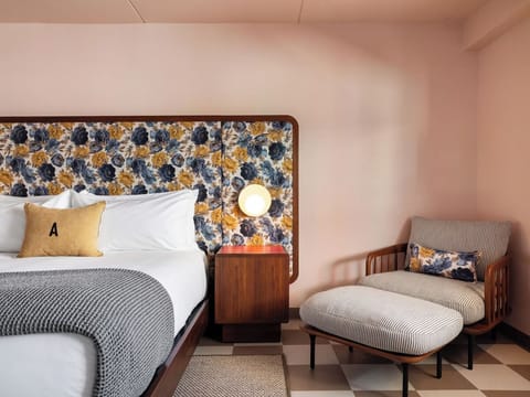 Unit with King size bed