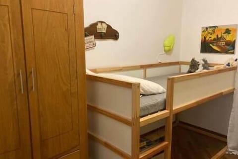 3 bedrooms, iron/ironing board, travel crib, WiFi