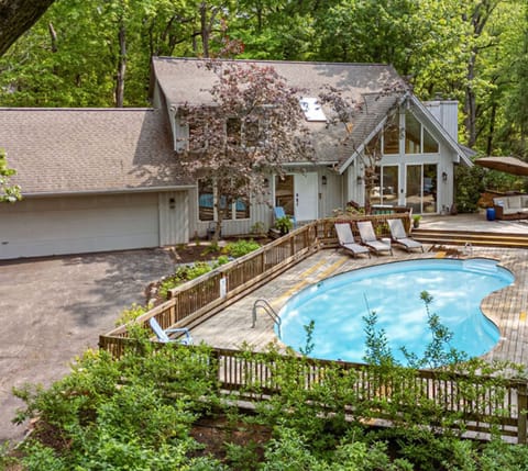 Your private oasis awaits - dive into an amazing vacation!