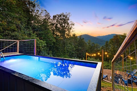 Poolside sunsets never looked this good.
