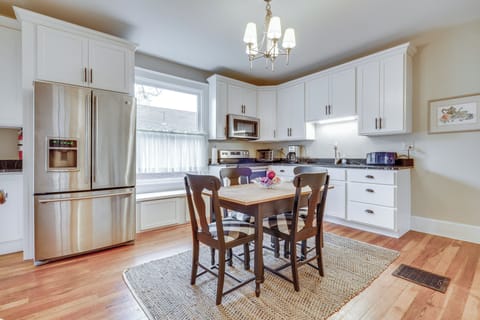 Stovetop, toaster, highchair, cookware/dishes/utensils