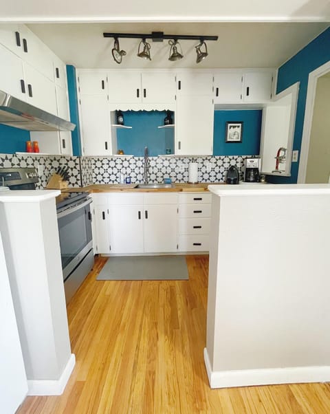 Share meals, laugh over recipes, and enjoy quality time together!