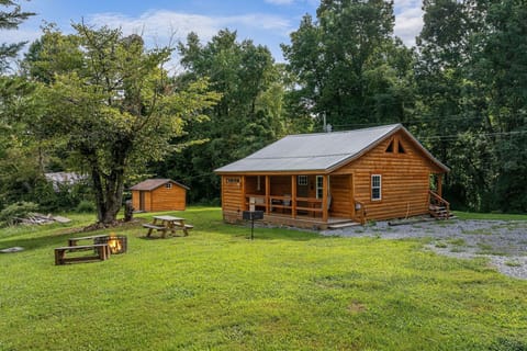 Architecture, Building, House, Cabin, Bench