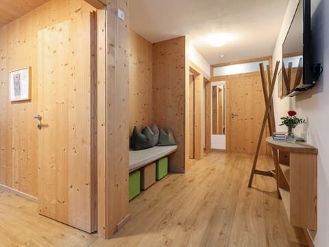 Entrance / Reception