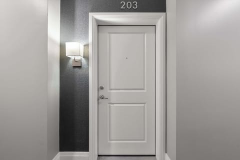 Welcome to Bridge Park Luxe!