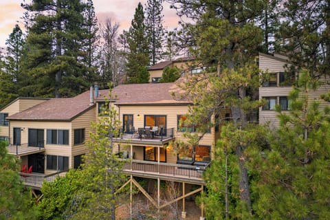 Welcome to Arrowhead Lakeside Escape. 