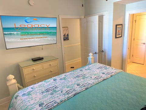 Azure #602 Bedroom #3 - King Bed