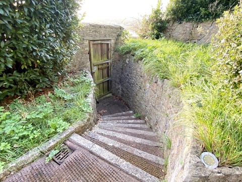 Back Gate to the Royal Terrace Gardens