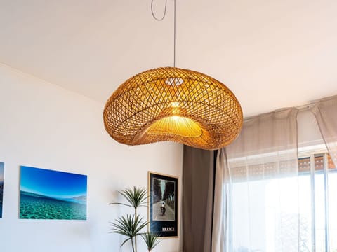 Blue, Mountainous Landforms, Water, Body Of Water, Water Resources, Mountain, Hill, Coast, Horizon, Coastal And Oceanic Landforms