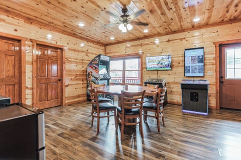 2nd-level game room.