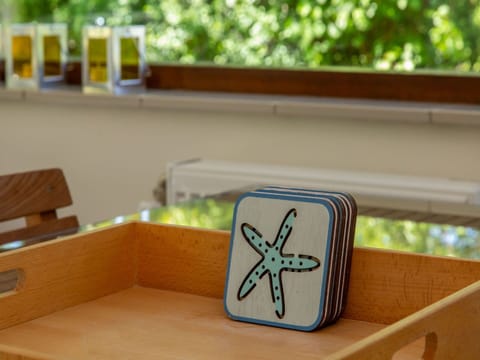 Wood, Wood Stain, Hardwood, Plywood, Varnish, Plank