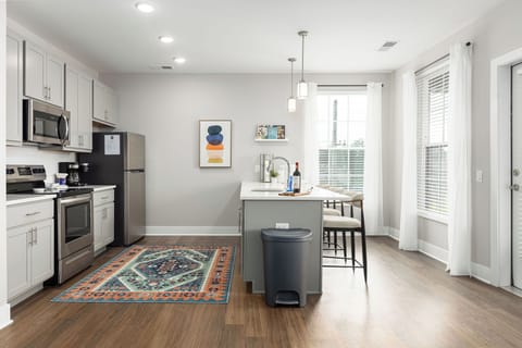 Large full kitchen with tons of cabinet and counter space 