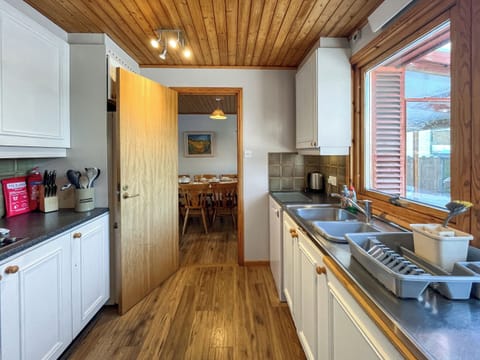 Kitchen | Lorien Cottage, Nethy Bridge