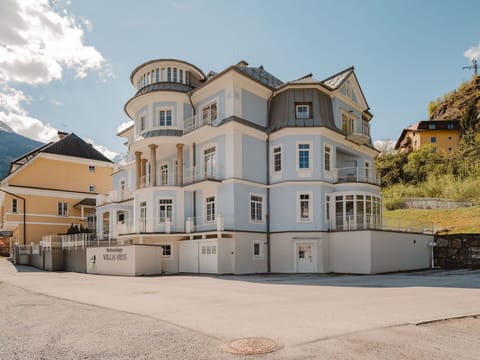 Home, Apartment, Balcony, Sash Window, Mansion, Villa