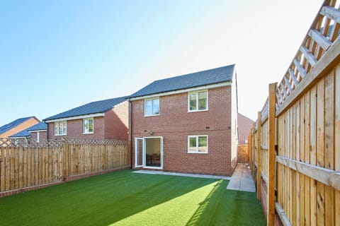 Aronora Guest House, Blaydon - Host & Stay