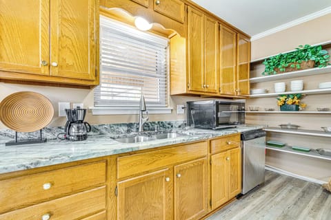 Kitchen | Cooking Basics | Refrigerator | Drip Coffee Maker