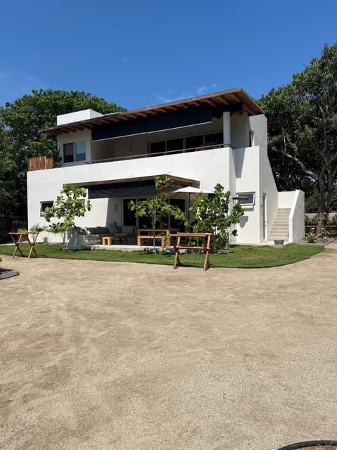 Casa Palma upstairs
Casa Mango Downstairs