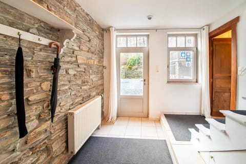 Entrance / Reception