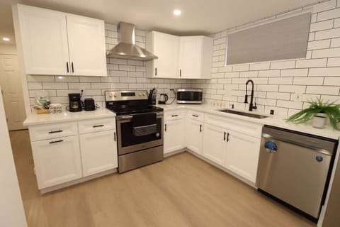 Full kitchen with brand new appliances.