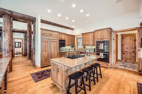 166 Cimeron by Rentals in Vail