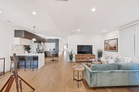 Indoors, Home Decor, Furniture, Living Room, Room