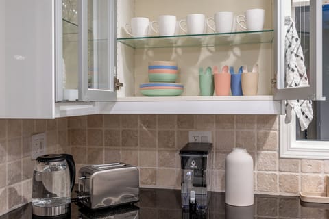 Every meal deserves a touch of style.