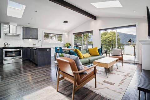 adeee0ee-8e81-4785-a002-d745eadd7ef3