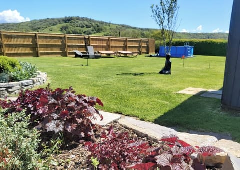 Polden Way and splashpool, viewed from the hot tub..