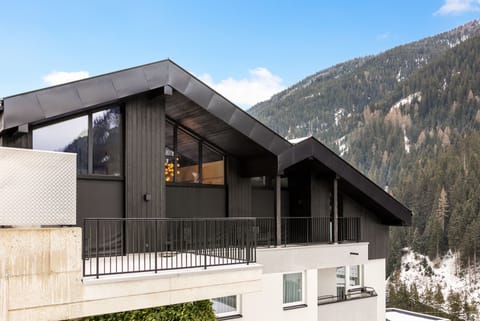 Holiday Home Exterior [winter]