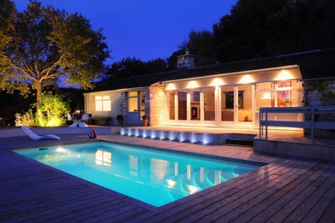 The Pool House - StayCotswold