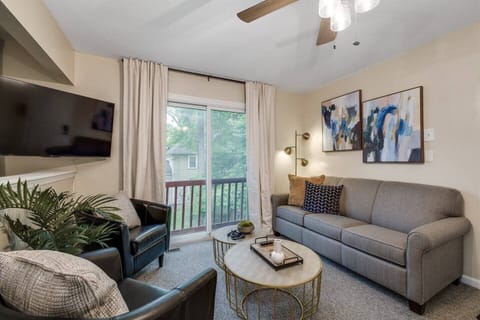 Home Decor, Architecture, Building, Furniture, Indoors