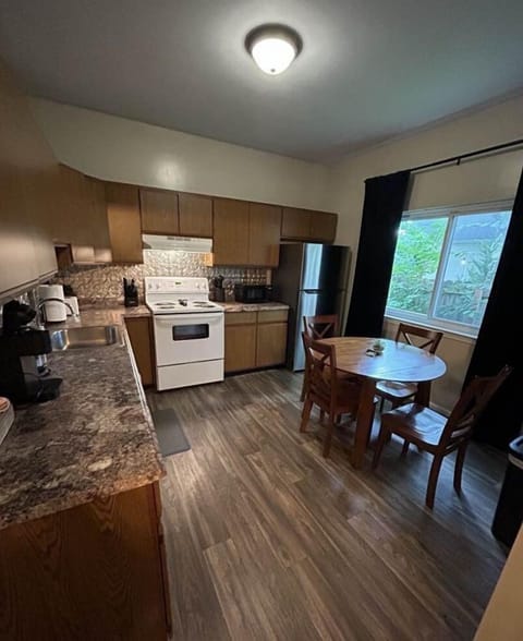 Indoors, Hardwood, Floor, Stained Wood, Kitchen