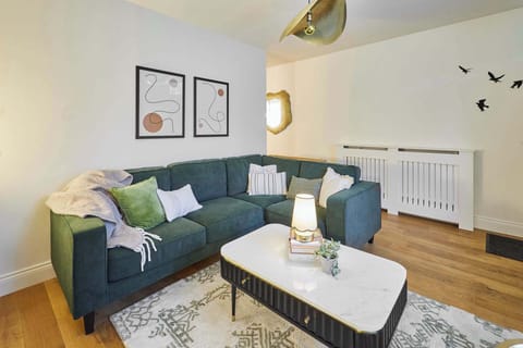 Hovera Cottage, Windermere - Host & Stay