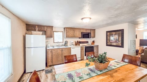 kitchen/dining area view