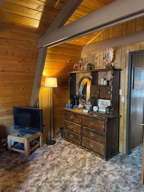 2nd Floor Bedroom #1 (5)