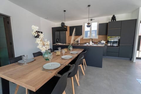 Fa8d7e4f 191f 4bac acba aefdee58fa40