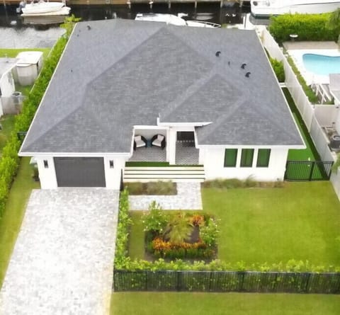 Welcome to the boathouse, luxury villa near Fort Lauderdale airport and Hard Rock Casino and Hard Rock Stadium