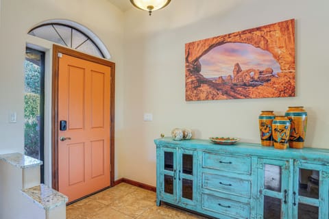 Entryway | Middle Level