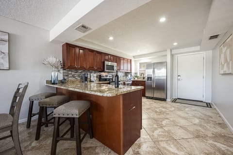 909 Santa Rosa Blvd-Unit 523-FWB-12